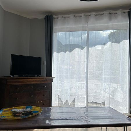 Les Plantades Aveyronnaises Apartment Saint-Georges-de-Luzencon Bagian luar foto