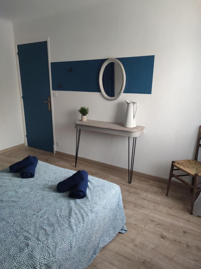 Les Plantades Aveyronnaises Apartment Saint-Georges-de-Luzencon Bagian luar foto