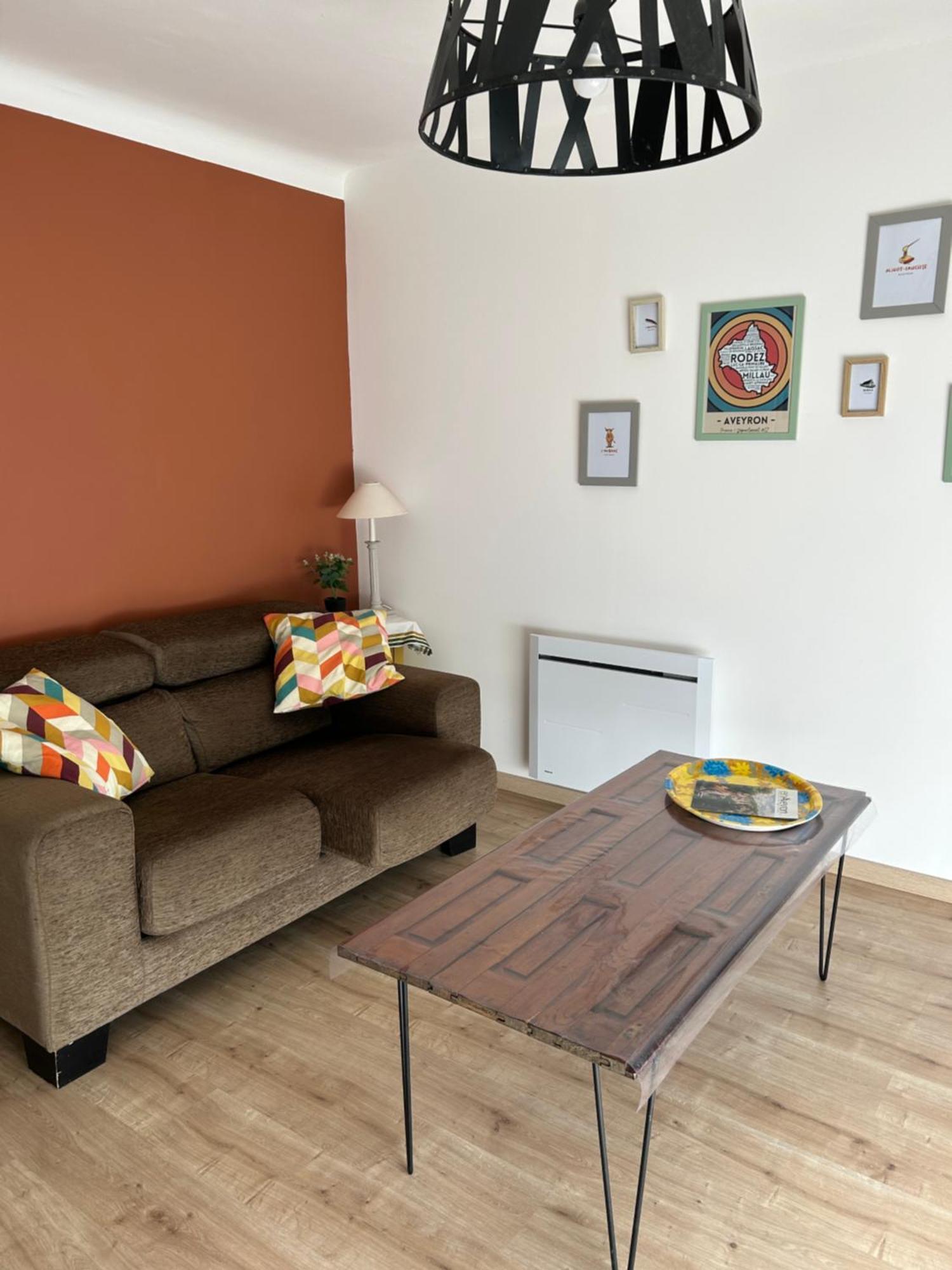 Les Plantades Aveyronnaises Apartment Saint-Georges-de-Luzencon Bagian luar foto